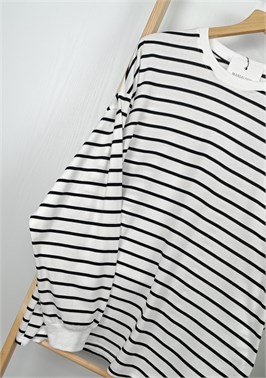 {{productViewItem.photos[photoViewList.activeNavIndex].Alt || productViewItem.photos[photoViewList.activeNavIndex].Description || 'Лонгслив'}}