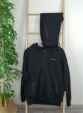 {{productViewItem.photos[photoViewList.activeNavIndex].Alt || productViewItem.photos[photoViewList.activeNavIndex].Description || 'Костюм спортивный'}}