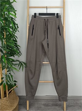 {{productViewItem.photos[photoViewList.activeNavIndex].Alt || productViewItem.photos[photoViewList.activeNavIndex].Description || 'Костюм спортивный'}}