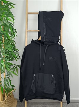 {{productViewItem.photos[photoViewList.activeNavIndex].Alt || productViewItem.photos[photoViewList.activeNavIndex].Description || 'Костюм спортивный'}}