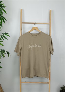 {{productViewItem.photos[photoViewList.activeNavIndex].Alt || productViewItem.photos[photoViewList.activeNavIndex].Description || 'Футболка'}}