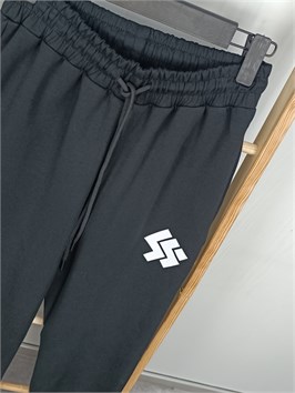 {{productViewItem.photos[photoViewList.activeNavIndex].Alt || productViewItem.photos[photoViewList.activeNavIndex].Description || 'Костюм спортивный'}}